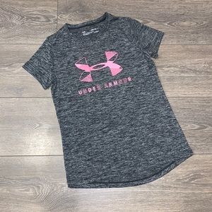 NWOT🌸 GIRLS UNDER ARMOUR T-SHIRT